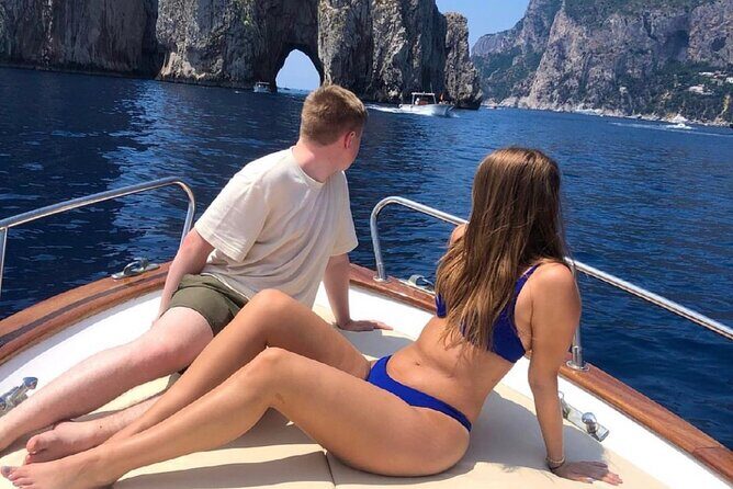 Boat Tour of the Caves on the Island of Capri - The Sum Up