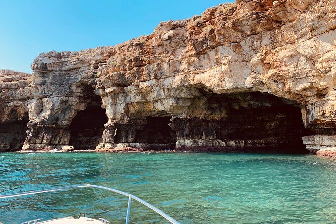 Boat tour of the Polignano a Mare caves with aperitif - Authentic Insights from Reviewers