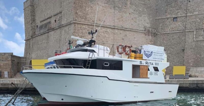 BOAT TOUR POLIGNANO A MARE with swim stop and aperitiv - FAQ