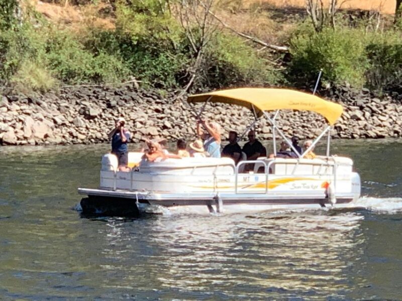 Boat Tour SUNTRACKER - The Practicalities: How it’s Organized