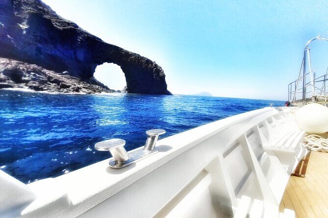 Boat Tour to Lipari and Salina DA Lipari - Key Points