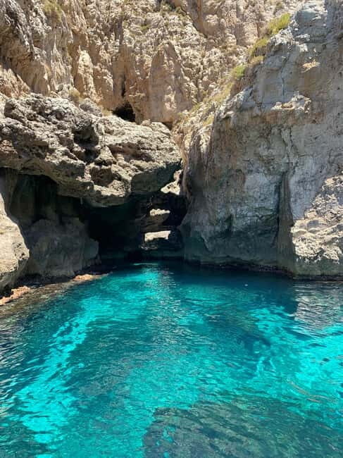 Boat Tour to Marettimo and Egadi Islands - FAQ