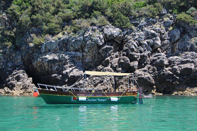 Boat Tour to the Circeo Caves - A Comprehensive Look at the Boat Tour to the Circeo Caves
