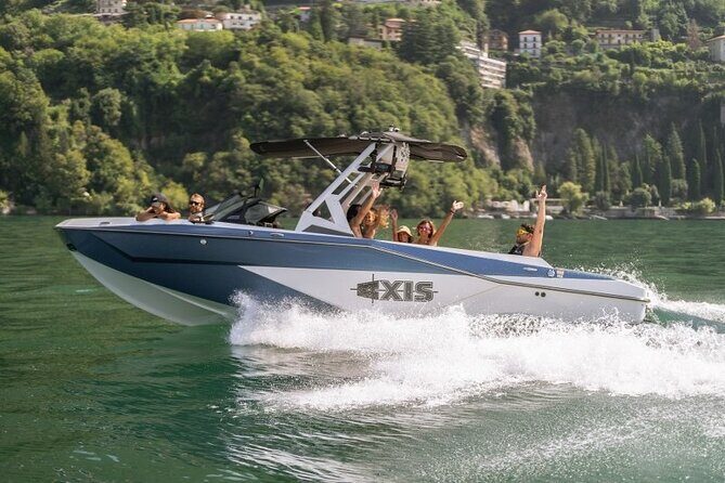 Boat tour with water sports on Lake Como - Discovering Lake Como in Style