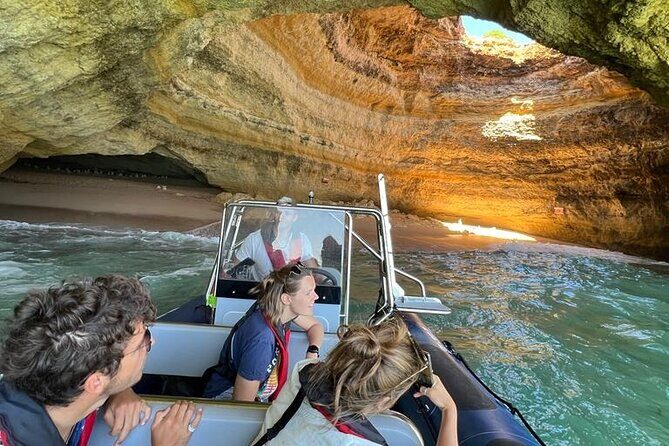 Boat trip along the Golden Coast and Benagil Caves - Key Points