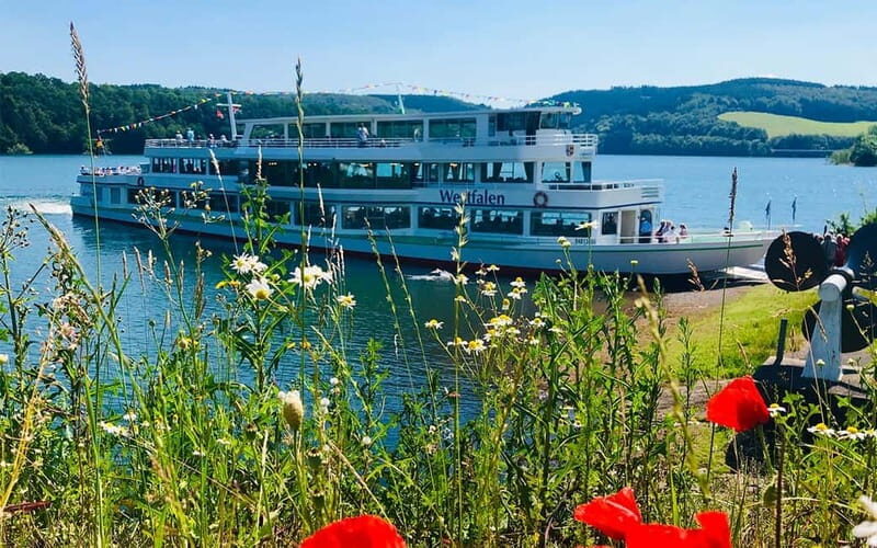 Boat trip on the Biggesee: lake romance in the Sauerland mountains! - An in-depth look at the Biggesee boat trip