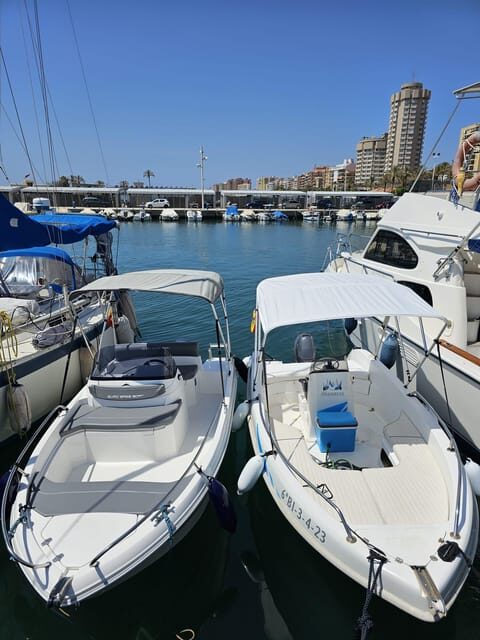 Boat without licence, fuel included - Who Will Love This Experience?