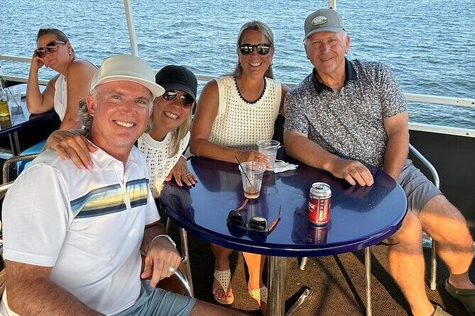 Boats and Burgers Cruise on Lake Minnetonka - Who Would Enjoy This Tour?