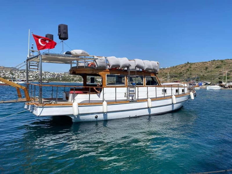 Bodrum boat trip starting from Gümbet beach - What Sets This Tour Apart?