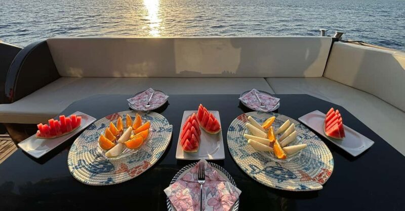 Bodrum: Bodrum Sunset Tour with Jet Black Yacht - What the Reviews Tell Us