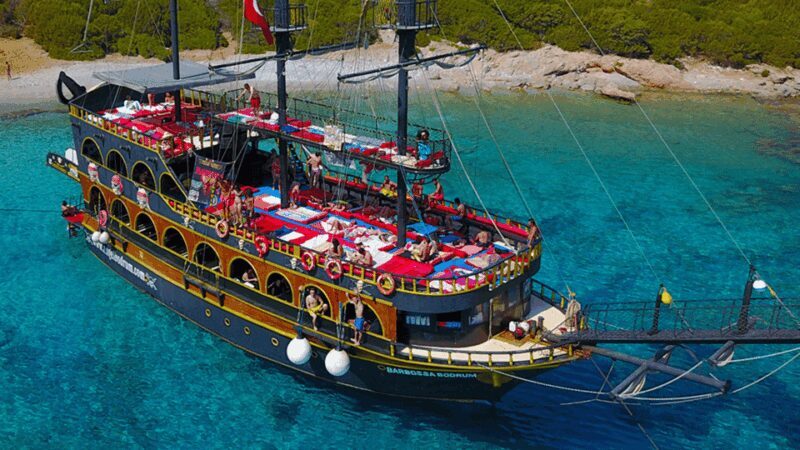 Bodrum: Pirate Boat Trip with Lunch - The Sailing and Water Activities