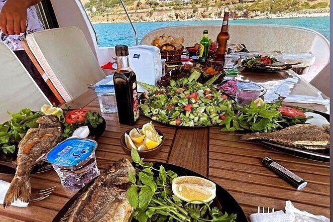 Bodrum Private Motor-Yacht Sunset Tour With Dinner For 3 Hour - FAQ