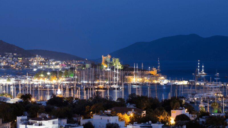 Bodrum: Private Sunset Boat Tour with Optional Dinner - Who Is This Tour Best Suited For?