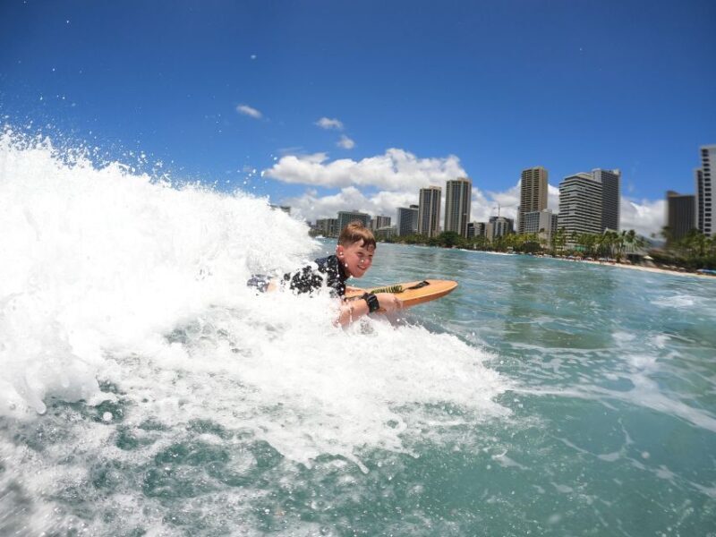 Bodyboard lesson in Waikiki, Two Students to One Instructor - Key Points