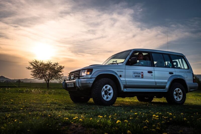 Bohemian Uplands: Garnet panning, Farm & Local Lunch&Beer - FAQs