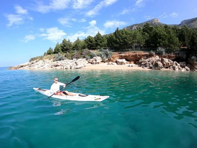 Bol: Zlatni Rat Beach Kayak Tour with Snorkeling - Key Points