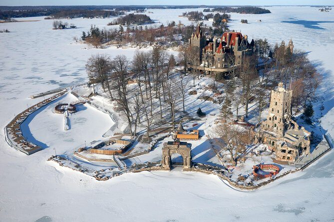 Boldt Castle and Thousand Islands Helicopter Tour - Key Points