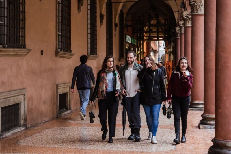 Bologna: 2-Hour Private Local's Christmas - What Makes This Tour Special
