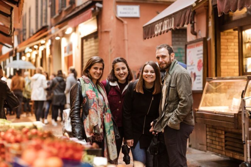 Bologna: 2-Hour Private Local's Christmas - Who Would Love This Tour?