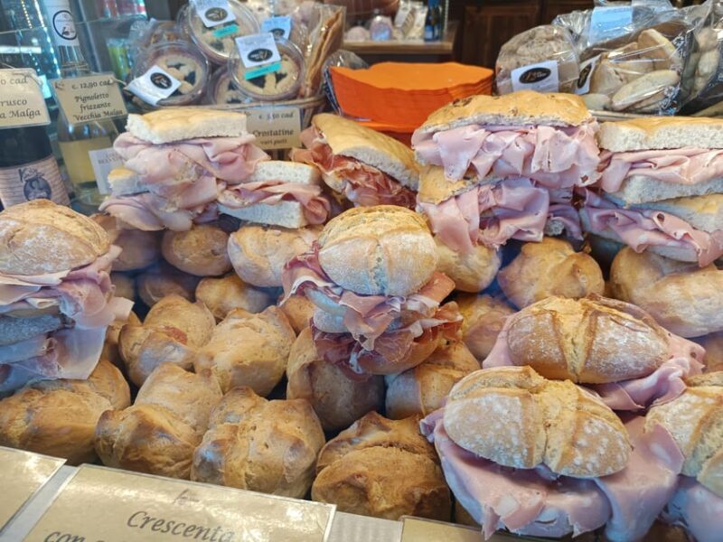 Bologna by night: Food, wine, spritz and fun - Exploring Bologna by Night: What to Expect