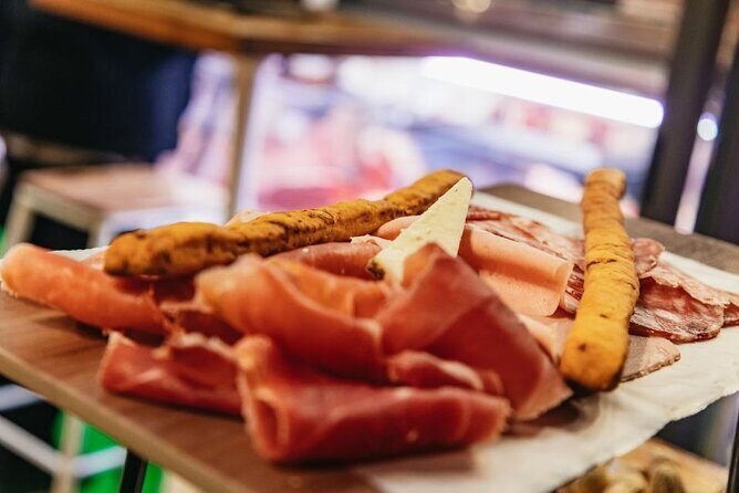 Bologna City Red Bus and Food tasting - Detailed Itinerary Breakdown