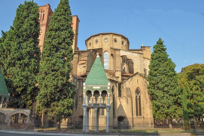Bologna: City Walk with Audio Guide in 7 Languages on your Phone - What’s Included and What’s Not
