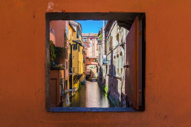 Bologna: City Walk with Audio Guide in 7 Languages on your Phone - Authentic Stories and Practical Tips from Reviewers