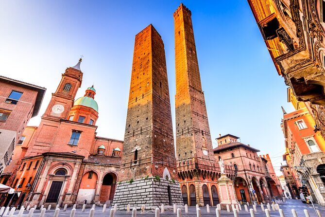 Bologna: City Walk with Audio Guide in 7 Languages on your Phone - Who Should Consider This Tour?