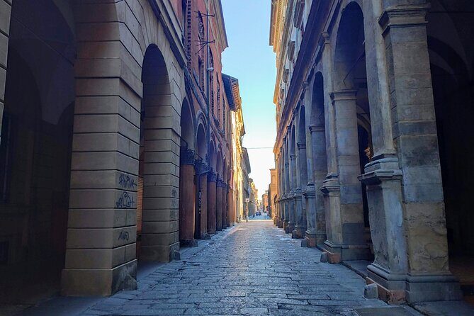 Bologna Murder Mystery: Self-Guided City Quest - Who Will Love This Experience?