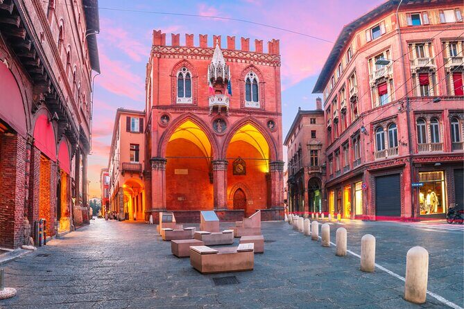 Bologna Scavenger Hunt and Highlights Self-Guided Tour - The Sum Up