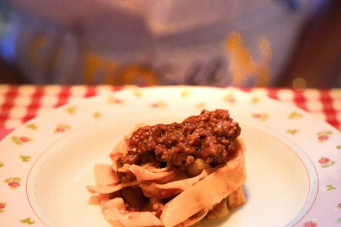 Bologna: Tagliatelle & Ragù Home Cooking Class with wine - Key Points