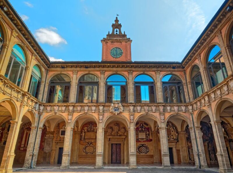 Bologna: The Secrets of Bologna With Spanish guide - An In-Depth Look at the Bologna Experience