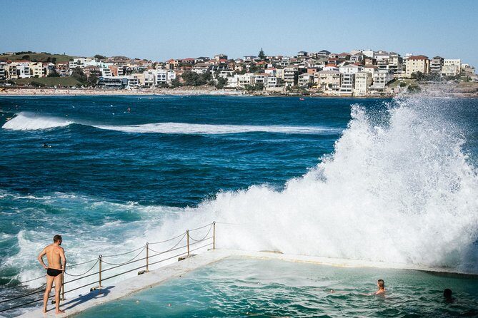 Bondi Beach Walking Tour with Optional Bondi to Bronte Coastal Walk - Key Points
