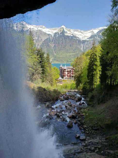 Bönigen: Lakeside Trail and Giessbach Waterfalls Hike - FAQ