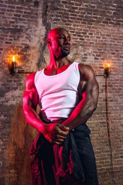 Bonton Rotterdam: Male Dance Show Evening Ticket - Who Will Love This Experience?