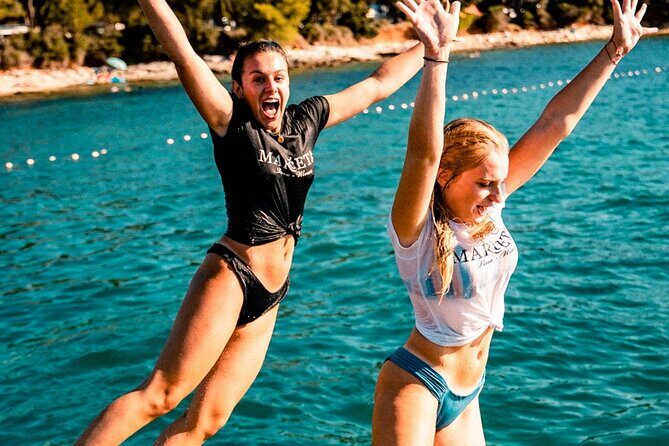 Boom Boat Party Pore 6 Hour Party with DJ, Swim & Afterparty - FAQs