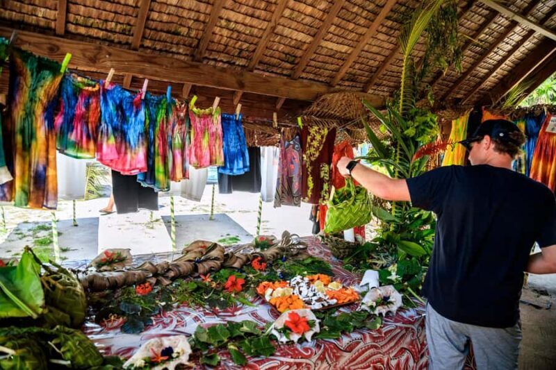 Bora Bora: 4WD History & Culture Tour - Transportation & Group Size