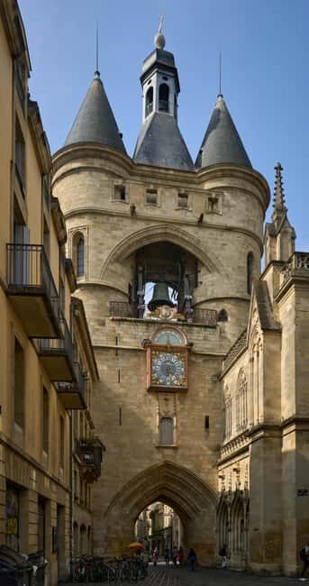 Bordeaux 1h30 City Walking Tour: Discover Historic Landmarks - Key Points