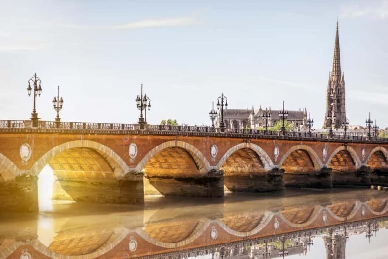 Bordeaux: 2-hour Best Intro Walking Tour with a Local - Who Will Love This Tour?