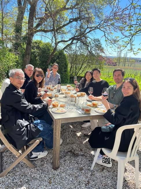 Bordeaux by Gravel Bike : Monumets, vineyards & wine tasting - Key Points