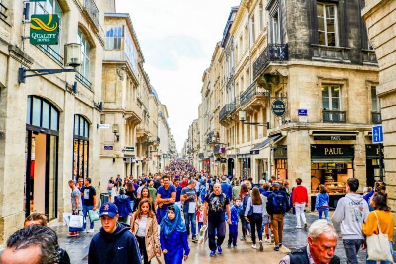Bordeaux: Express Walk with a Local in 60 minutes - Analyzing the Value