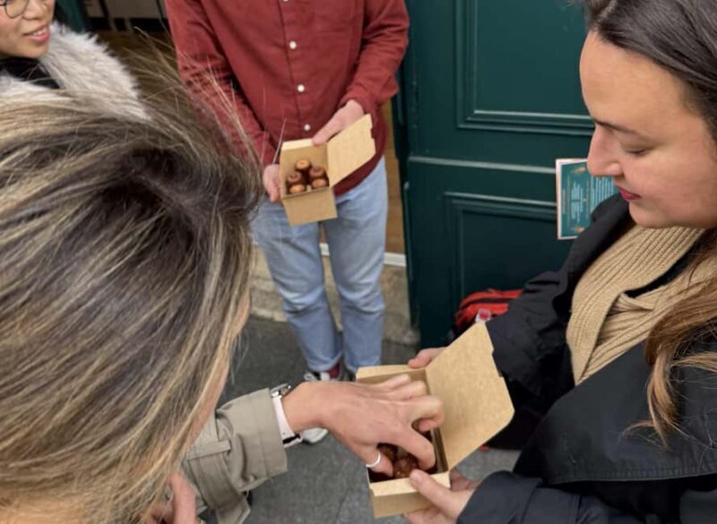 Bordeaux : Food and Wine Tour with local delicacies - Key Points