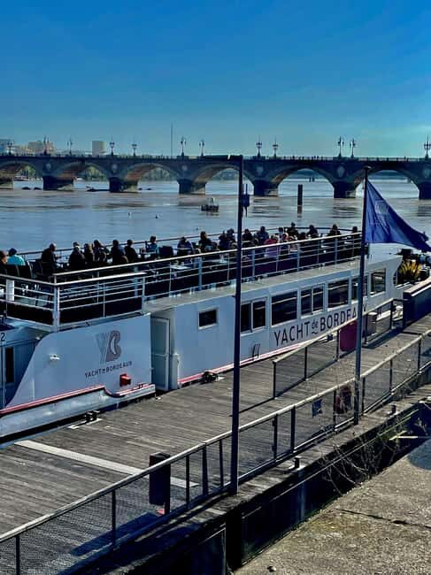 Bordeaux: Garonne River Yacht Cruise with Brunch - Key Points