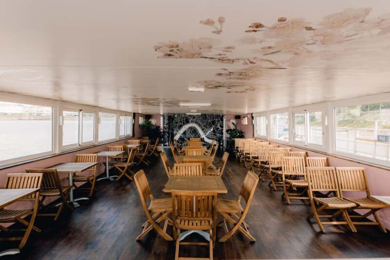 Bordeaux: Garonne River Yacht Cruise with Brunch - An In-Depth Look at the Bordeaux Garonne River Yacht Cruise