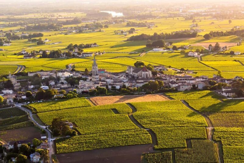 Bordeaux: Panoramic flight over vineyards and châteaux - FAQs
