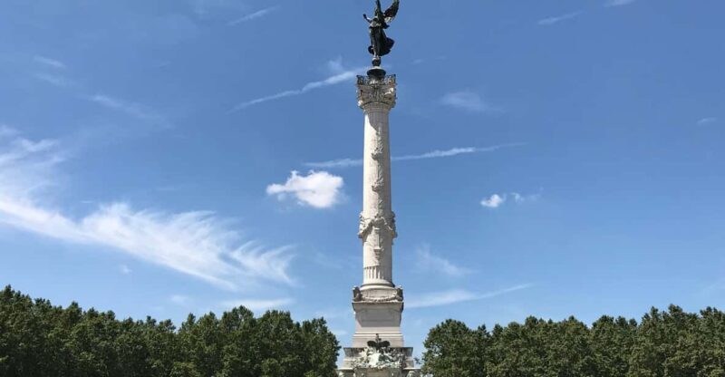 Bordeaux: Small group - Guided Walking Tour - The Lively Saint Pierre & The Golden Triangle