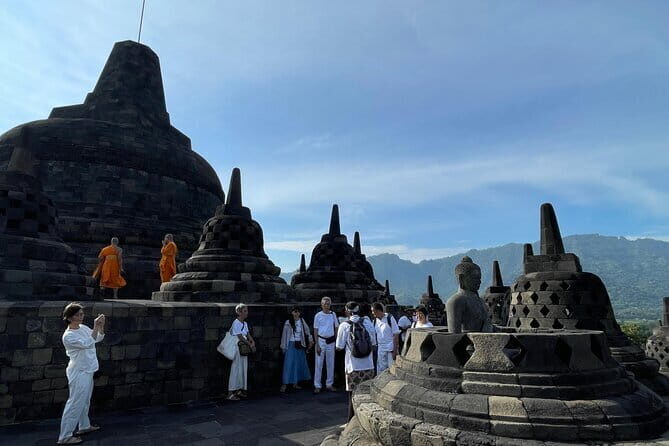 Borobudur Sunrise From Setumbu Hill, Prambanan Tour and Transport - Key Points