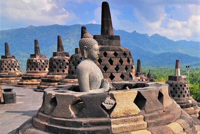 Borobudur Sunrise Merapi Volcano and Prambanan Private Day Tour - FAQs