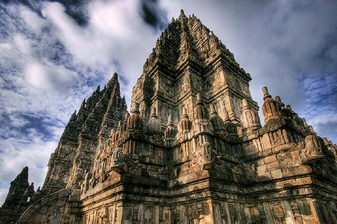 Borobudur Sunrise, Mount Merapi and Prambanan Tour - FAQ
