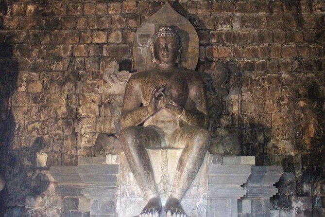 Borobudur Temple Climb To The Top & Prambanan Temple - 1 day tour - Authentic Experience and Unique Insights